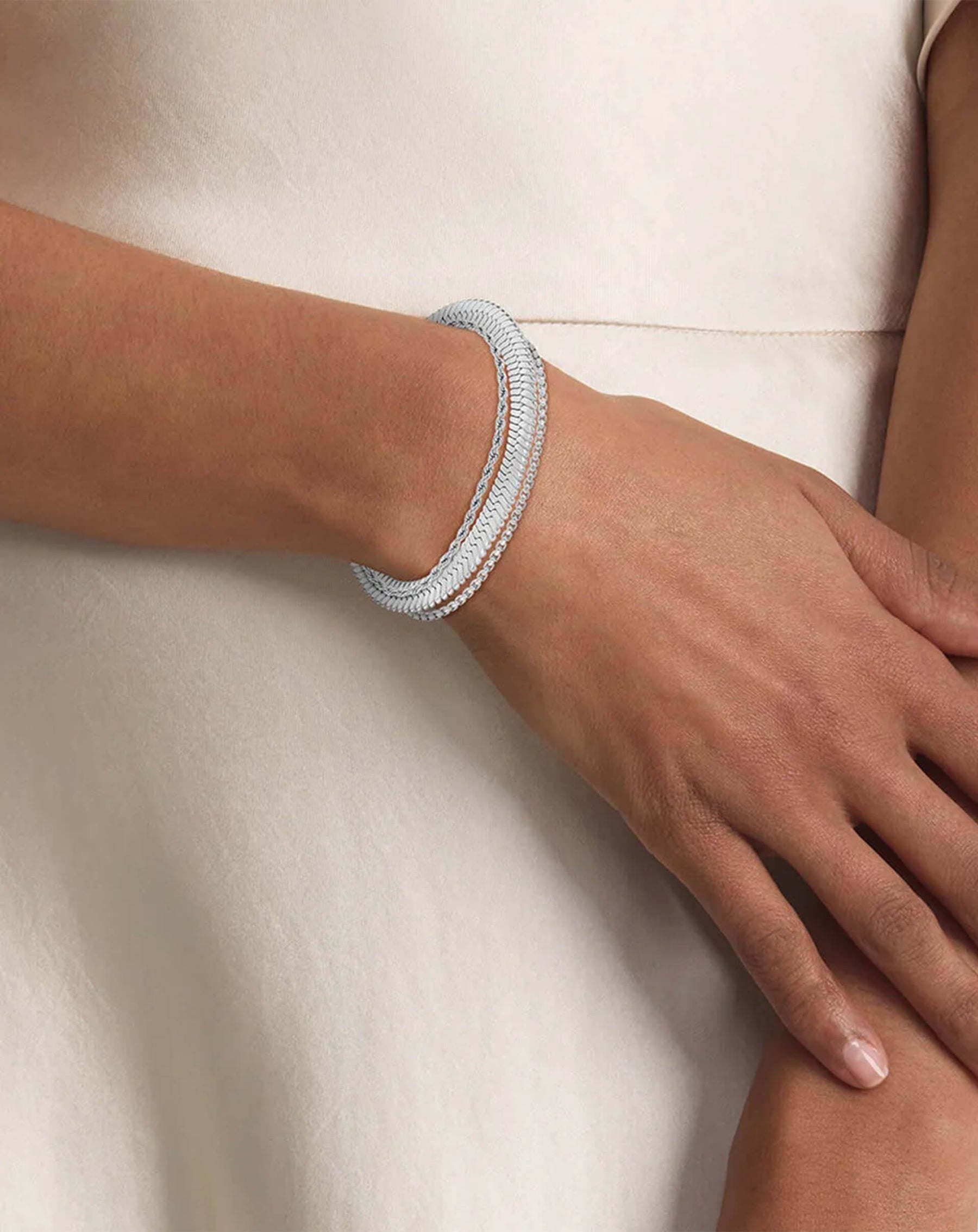 Calvin Klein Kadın Bileklik Seti CKJ35000625