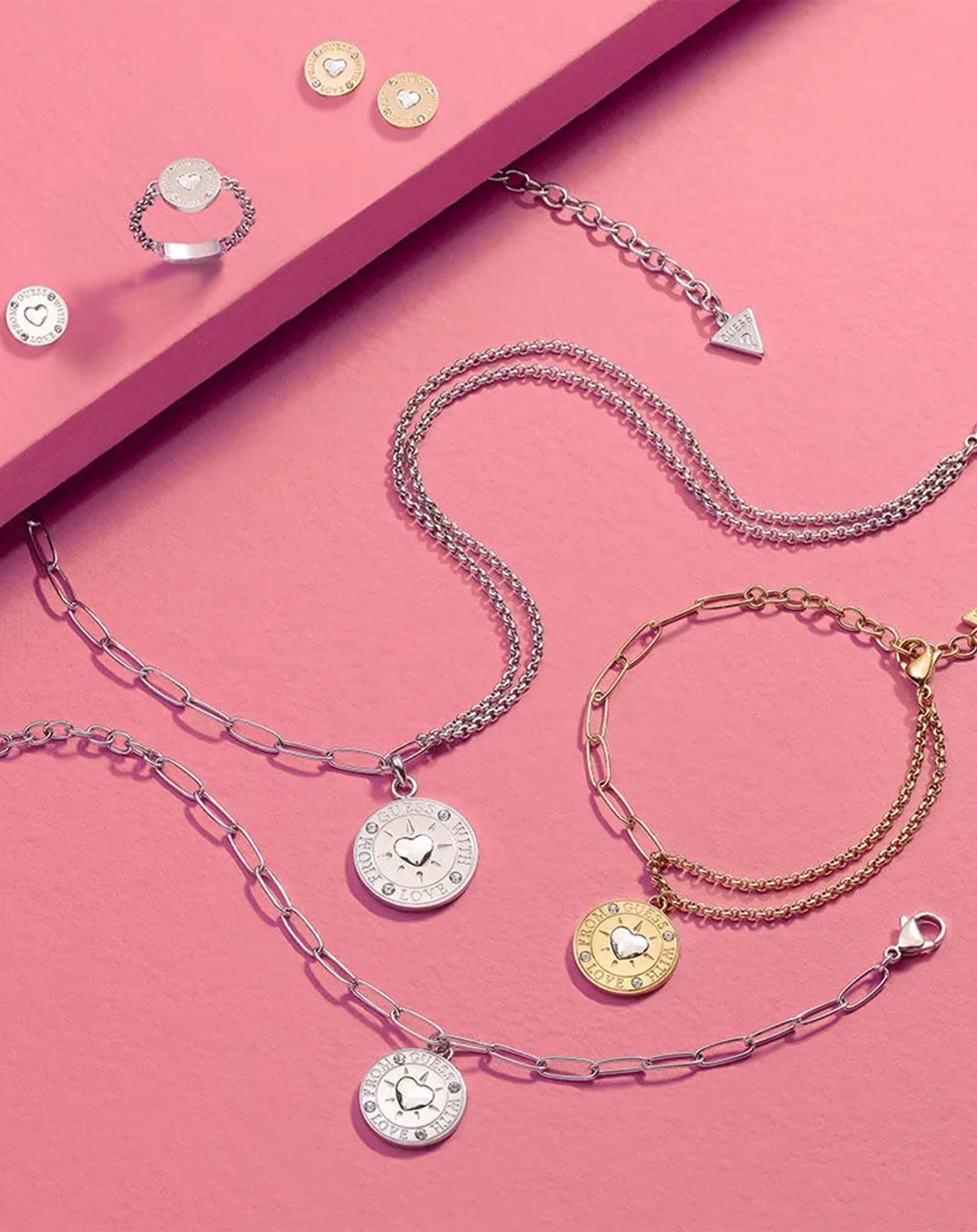 Guess Kalpli Kadın Bileklik JGUUBB70001S