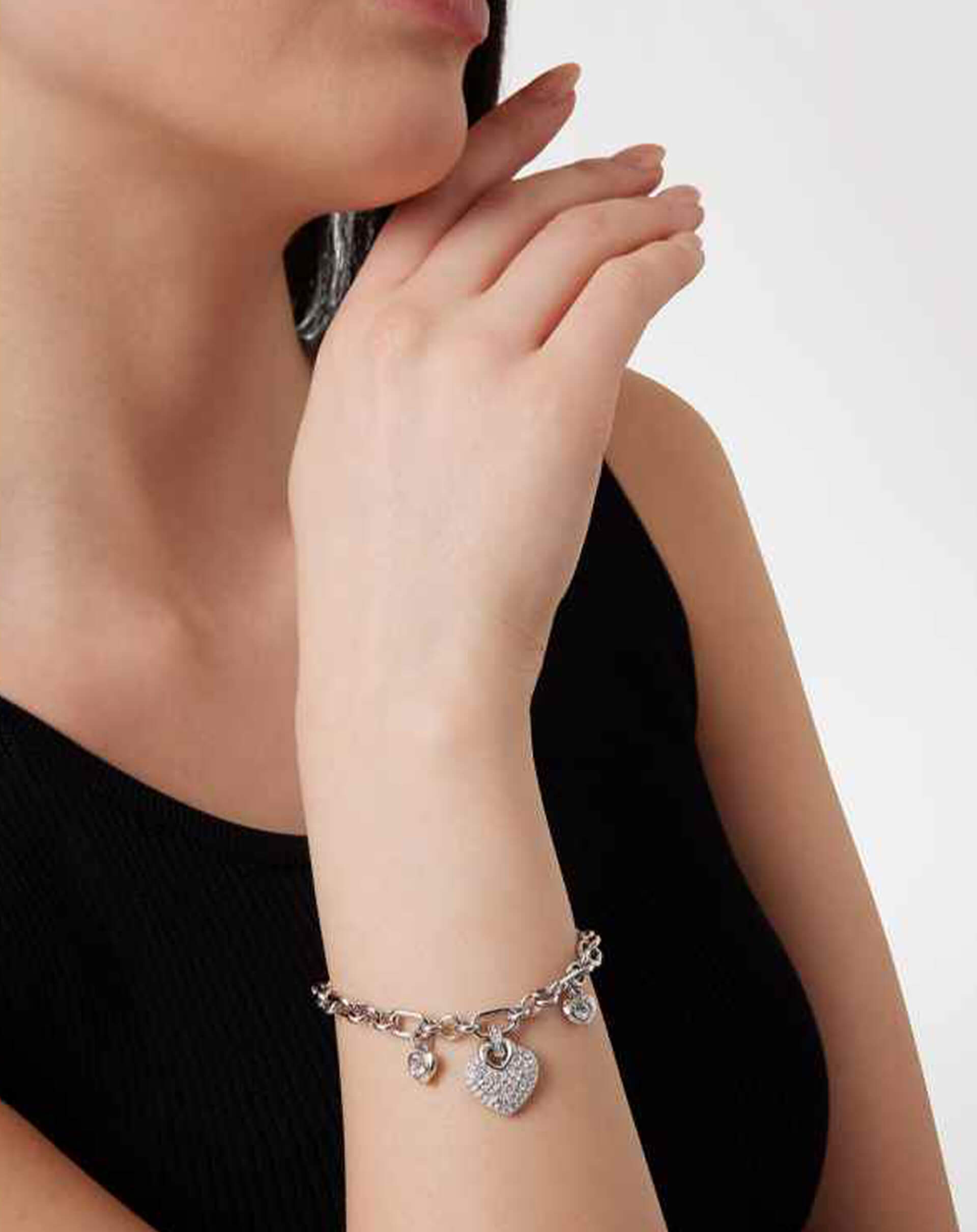 Guess Kalpli Kadın Bileklik JGUJUBB05211JWRHS